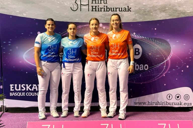 El palmarés del torneo Hiru Hiriburuak contará con nuevas campeonas, tras la multitudinaria jornada donostiarra